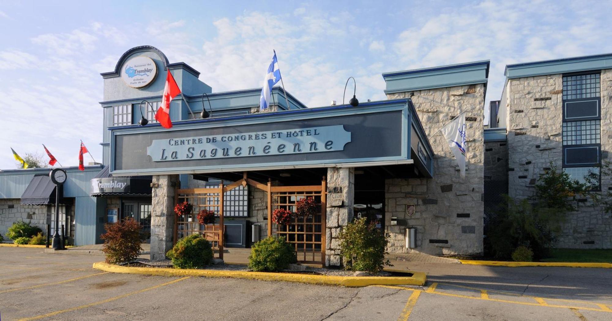 La Sagueneenne - Hotel Et Centre De Congres Saguenay Exterior photo